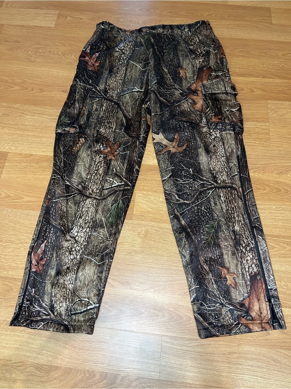 Men's Camouflage Cargo Pants - Brown/Green Camo